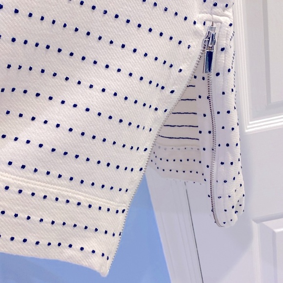 New Lou & Grey Cream Embroidered Navy Blue Polka Dots Zippers Both Sides Size XS - Picture 8 of 11